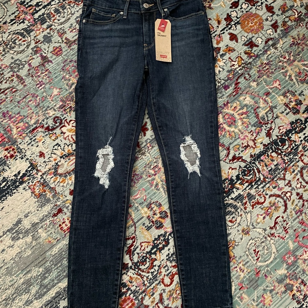 NWT Levi’s 711 Skinny Mid Rise Blue Jeans